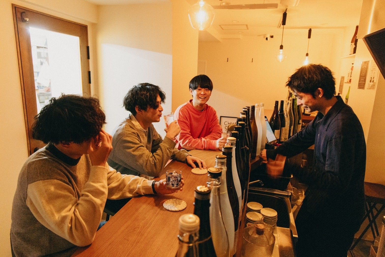笹塚で一人飲みできる焼酎バー「BARオトナノノミカタ」スタッフはどんな人?